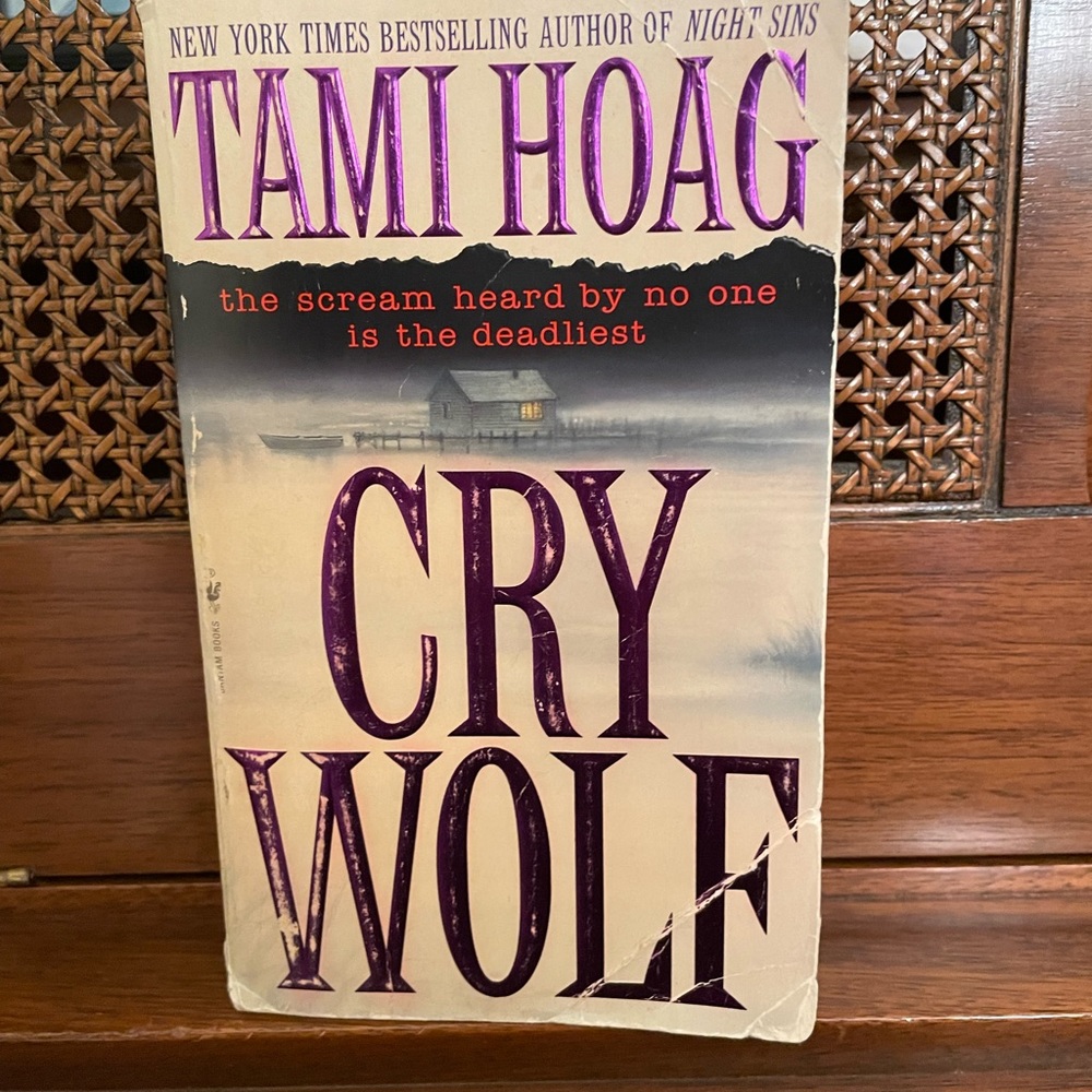 Cry Wolf By Tami Hoag